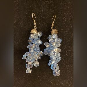 ⭐️$10 or 3 for $15 ⭐️ Blue Glass Cluster Earrings